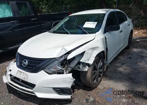 2018 Nissan Altima 2.5 Sr из США, поврежденный, VIN 1N4AL3AP1JC289193